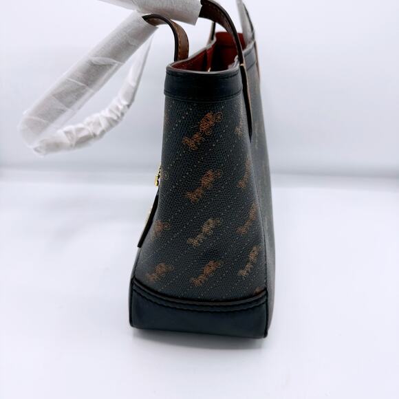 Coach Diagonal Print Horse and Carriage Tote 27 - Picture 5 of 9